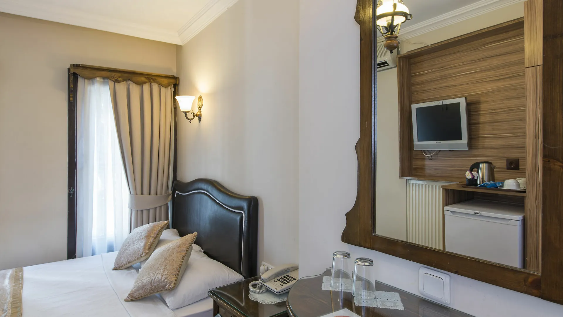 Naz Wooden House Inn Istanbul Guest house