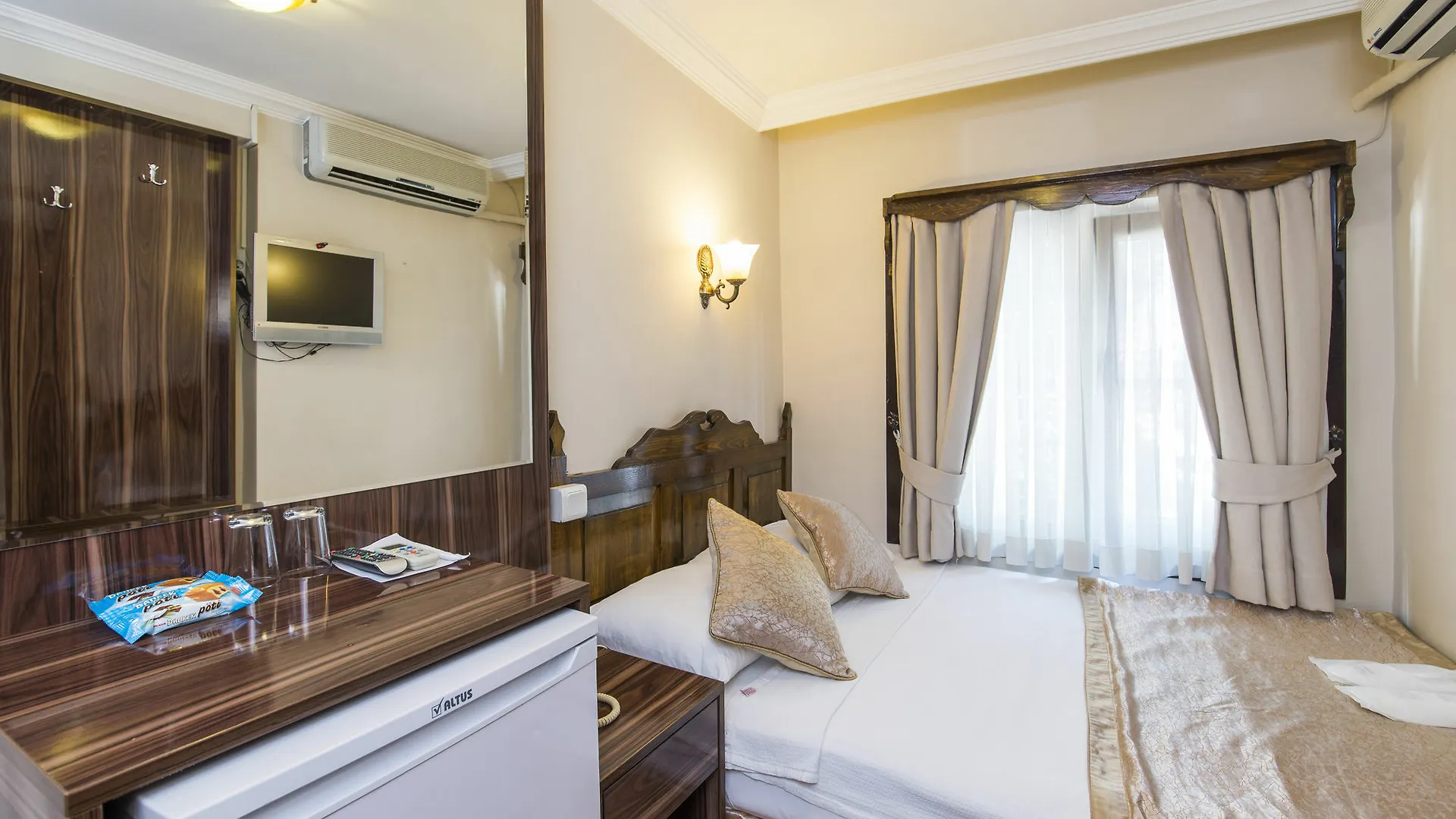 Naz Wooden House Inn Istanbul Guest house
